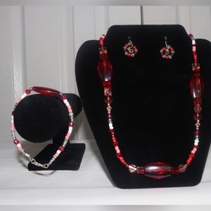 Elegant Red Beaded Jewelry Set